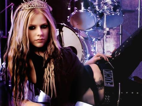 Avril Lavigne 2005: A Year of Meteoric Rise and Pop-Punk Dominance