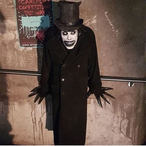 Babadook Cosplay: A Haunting Transformation into the Shadowy Monster