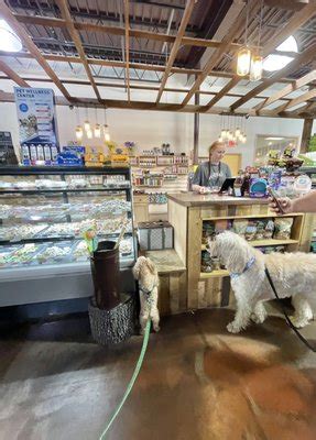 Bag of Bones Barkery: A Legacy of Pet Nutrition