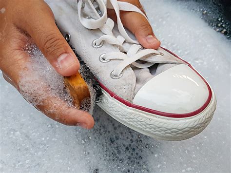 Baking Soda Clean Shoes: Effortless Footwear Refresh