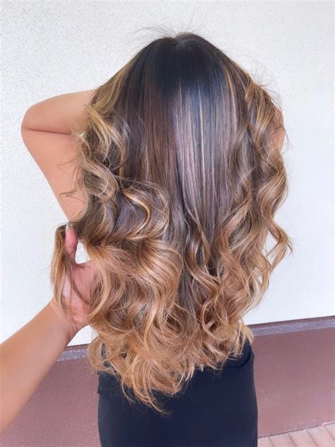 Balayage: A Graceful Sweep of Color