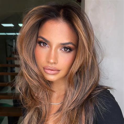 Balayage Hair Color: A Comprehensive Guide to 30+ Stunning Shades