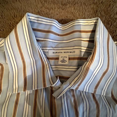 Banana Republic Dress Shirt: The 35,000-Piece Wardrobe Essential