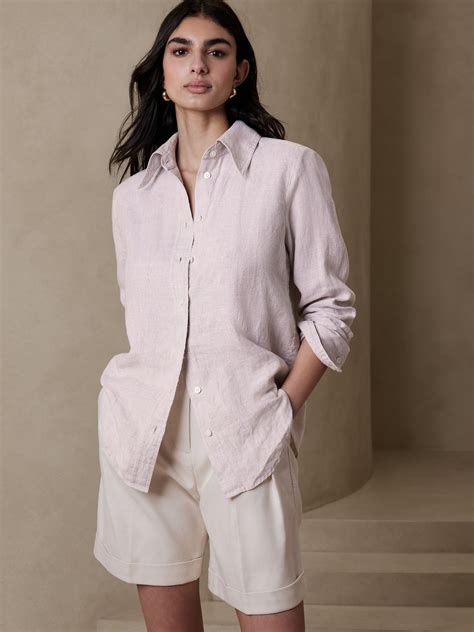 Banana Republic Shirts for Women: A Versatile and Stylish Staple