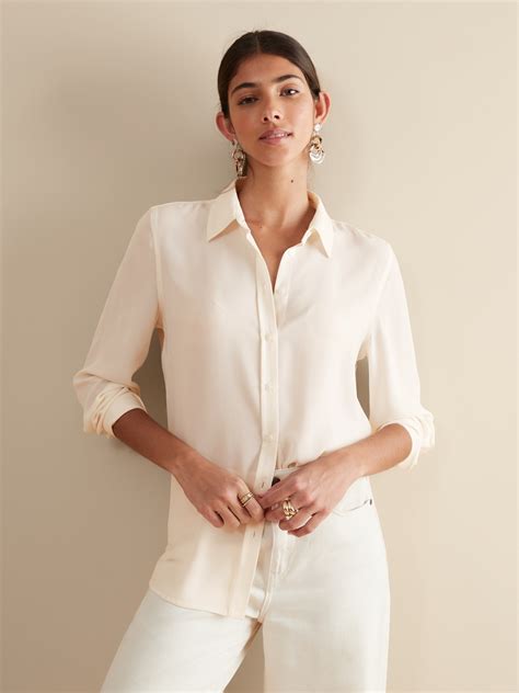 Banana Republic Shirts for Women: Style, Comfort, and Versatility