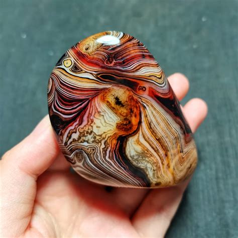 Banded Agate: