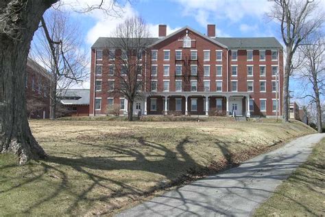 Bangor Theological Seminary: A Premier Theological Institution in Maine