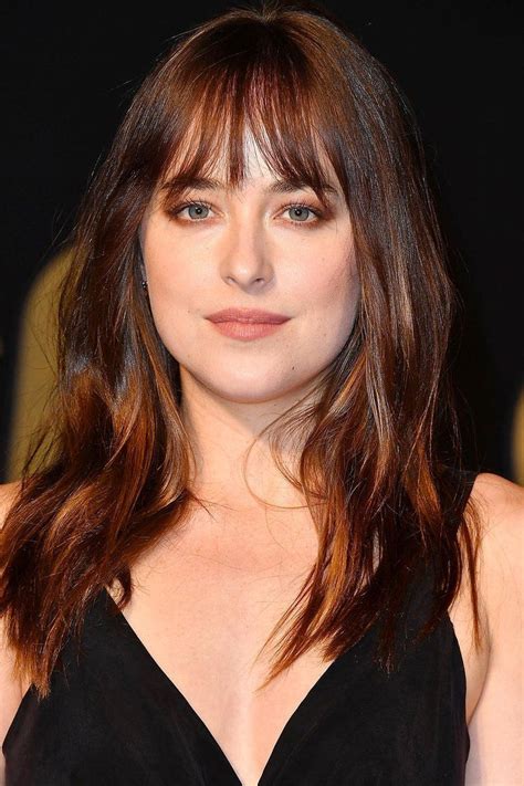 Bangs to Enhance Oval Face Shapes