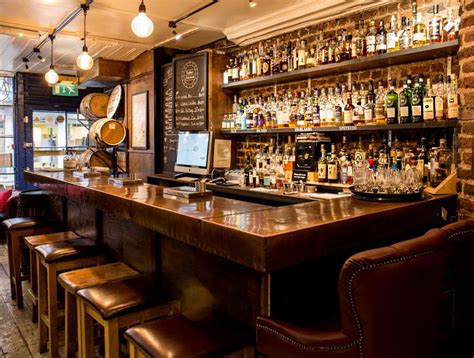 Bar After 9: A Whisky & Cocktail Bistro with a Late-Night Twist