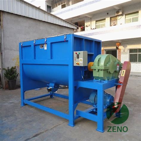 Batch-type horizontal feeds mixer machine: