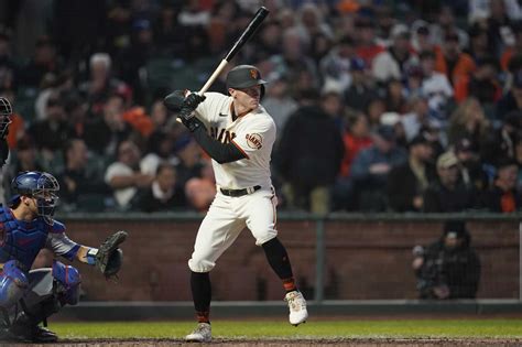 Batting Prowess: Giants Outmuscle Marlins