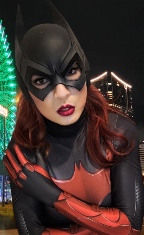 Batwoman Cosplay: Dive into the World of Gotham's Protector