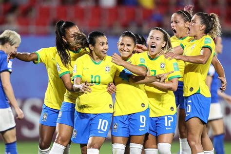 Bay FC Feminino: Empoderando e Inspirando o Futebol Feminino