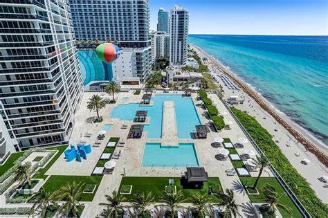 Beach Club Hallandale Beach: 5 Reasons Why It's the Coolest Beach Club in Town