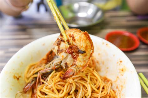 Beach Road Prawn Noodle House: A Culinary Symphony