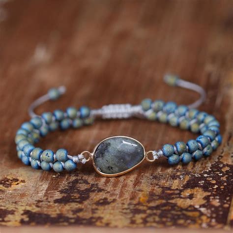 Beaded Bracelets Crystal: A Symphony of Style and Healing