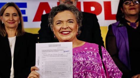 Beatriz Paredes: A Trailblazing Mexican Politician and Advocate for Women