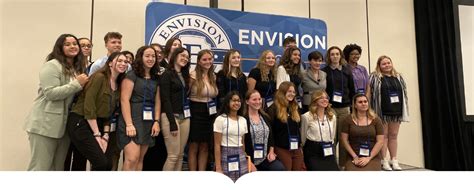 Benefits of Attending a Prestigious Summer Program