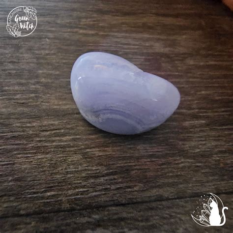 Benefits of Blue Lace Agate: Unveil Inner Calm and Enhance Communication