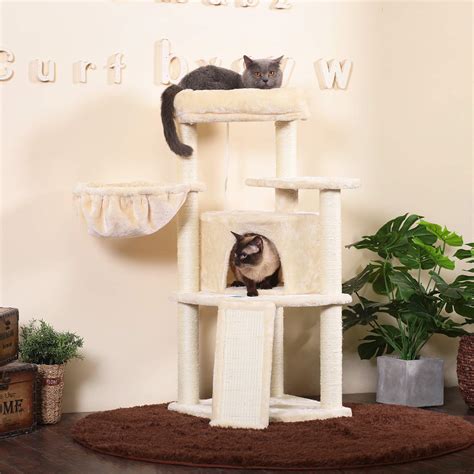 Benefits of Cat Trees for Large Cats