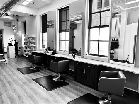 Benefits of Choosing Salons Open on Sunday