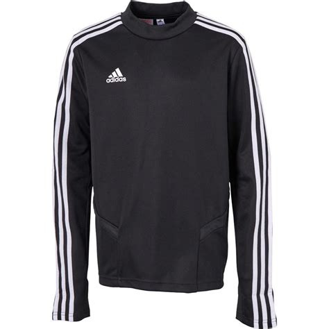 Benefits of Choosing a Junior Adidas Sweatshirt