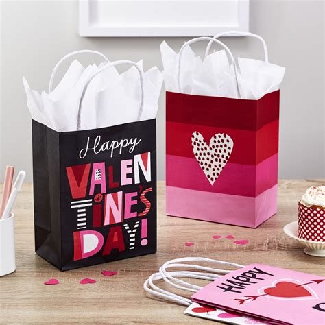 Benefits of Gift Bags for Valentine's Day