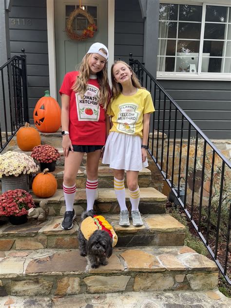 Benefits of Group Costumes for 2