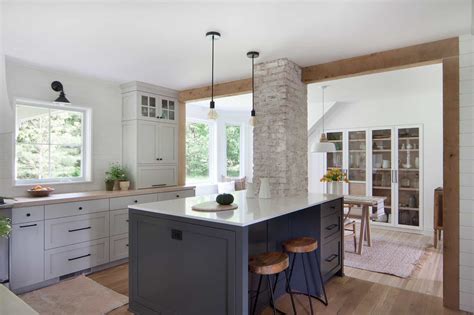 Benefits of Load-Bearing Wall Kitchen Islands with Support Beams