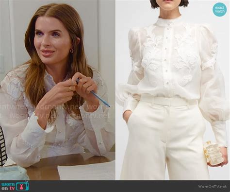 Benefits of Owning a Pretty White Blouse