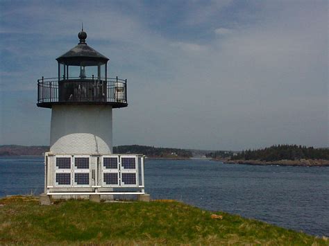 Benefits of Pond Lighthouses