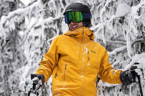 Benefits of Purchasing a Ski Jacket on Sale