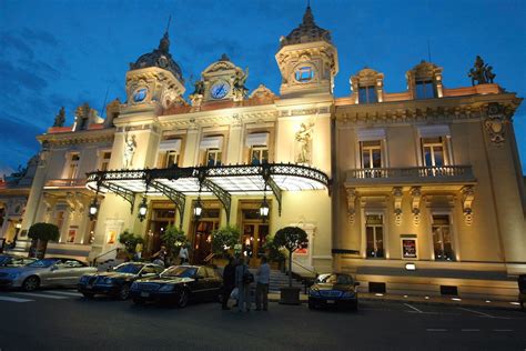 Benefits of Staying at Monte Carlo Casino Hotel