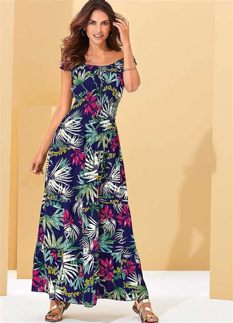 Benefits of Tropical Print Dresses