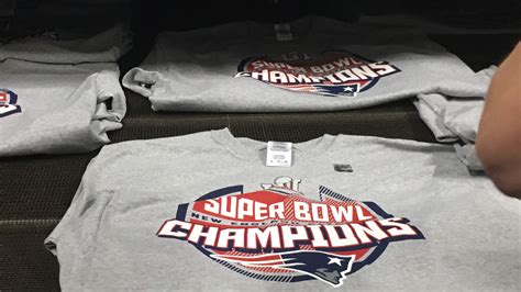 Benefits of Wearing Super Bowl T-Shirts: