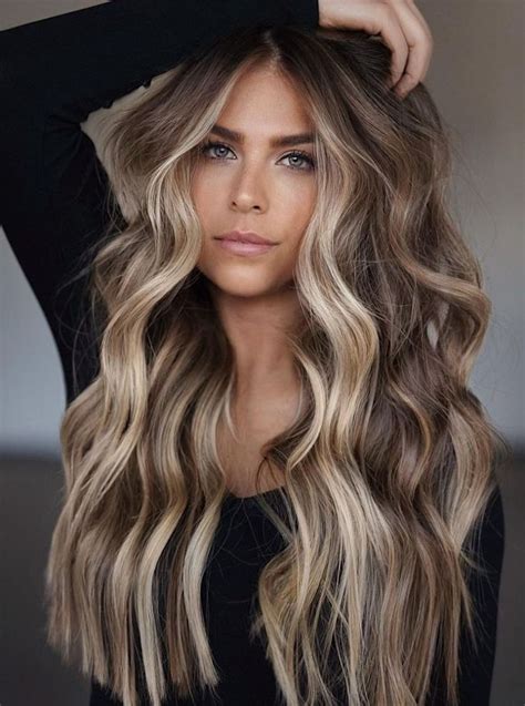 Best 28 Long Blonde Hairstyles to Shine This Summer