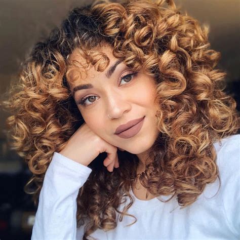 Best Curl Mousse for Defined, Voluminous, and Healthy Curls