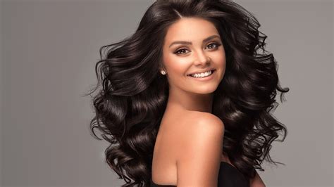 Best Weaves for Fine Hair: Enhancing Volume and Length