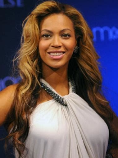 Beyonce Knowles Breathtaking 100% Human Hair Long Wavy Lace Front Wig about 22 Inches