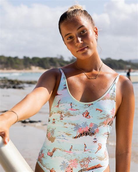 Billabong Women's: A Comprehensive Guide to Enhanced Beachwear and Lifestyle