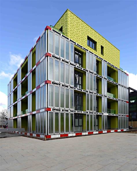 Bio-adaptive Buildings: