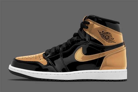 Black/Metallic Gold: