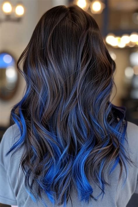 Black Blue Highlights: A Daring Hair Trend