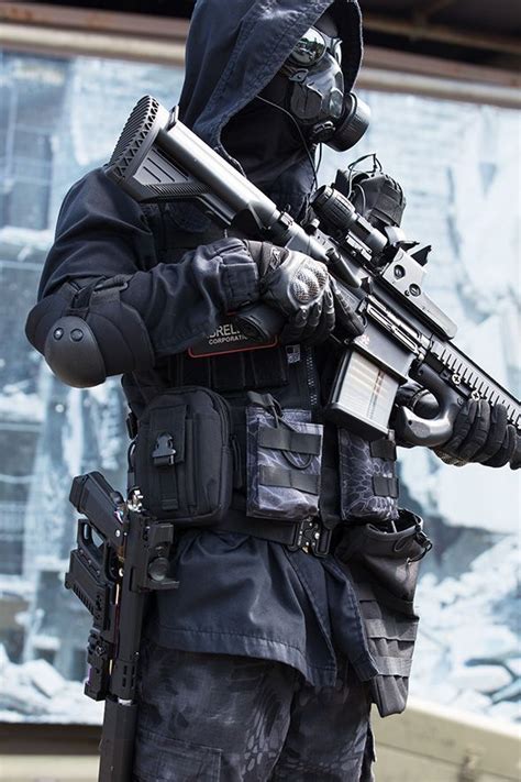 Black Tactical Gear: