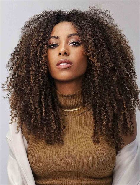 Black Women Wigs 2025: Lace Front Layered Wigs VS Long Synthetic Wigs