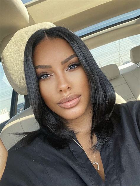 Black Women Wigs Lace Front Layered Wigs Shoulder Length Synthetic Wigs