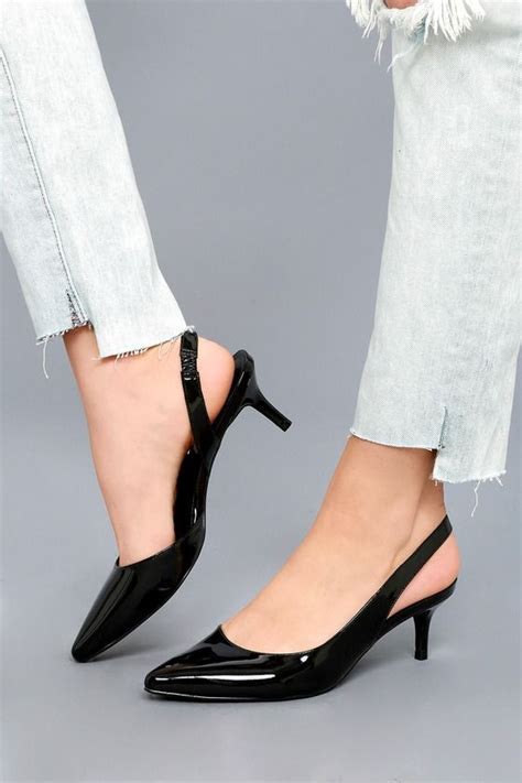 Black small heel shoes