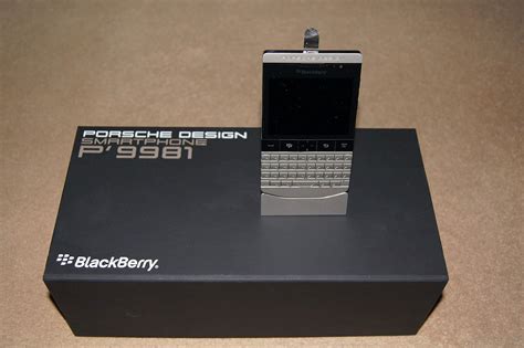 Blackberry Porsche Factory Unlocked Platinum Reader