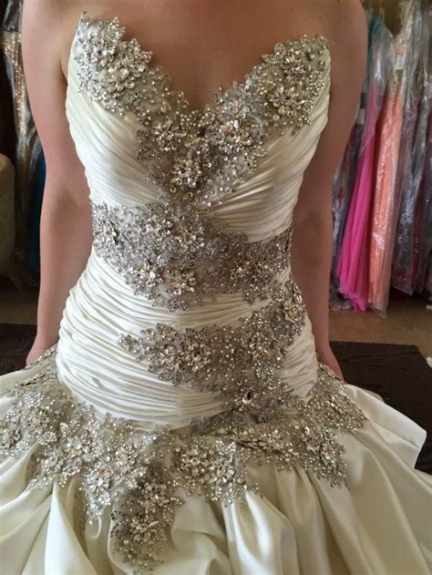 Bling Wedding Dresses: 500+ Glimmering Styles That Will Make You Shine