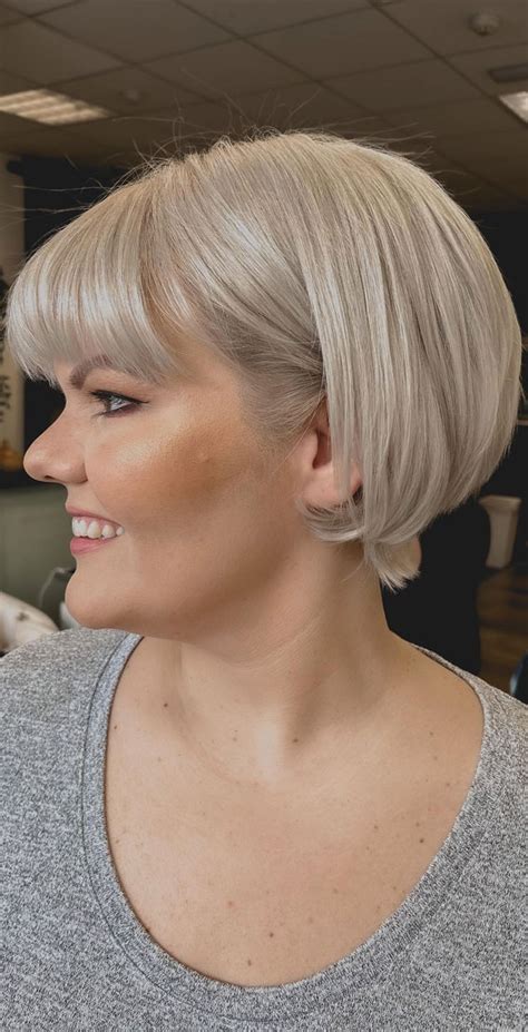 Blonde Bang Bob: A Timeless Classic Returns to the Spotlight